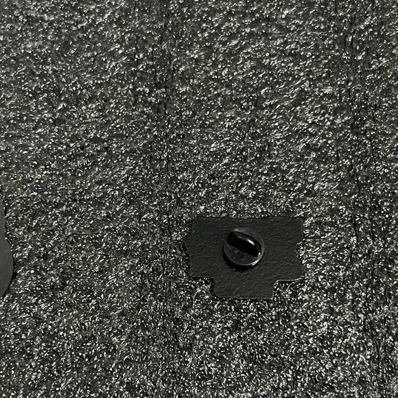 Spoiled Pup Pin: Because Fido Deserves the Best! - New - Picture 3 of 6